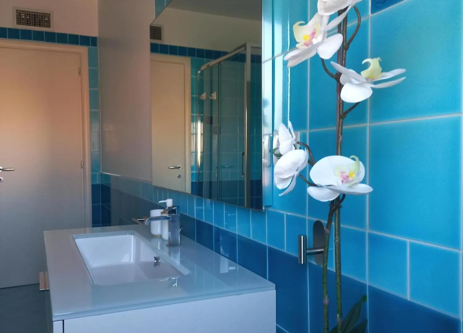 Bed & Breakfast A Un Passo Da... B&B Elmas Italy